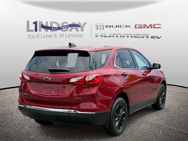 2018 Chevrolet Equinox — rear three-quarter view