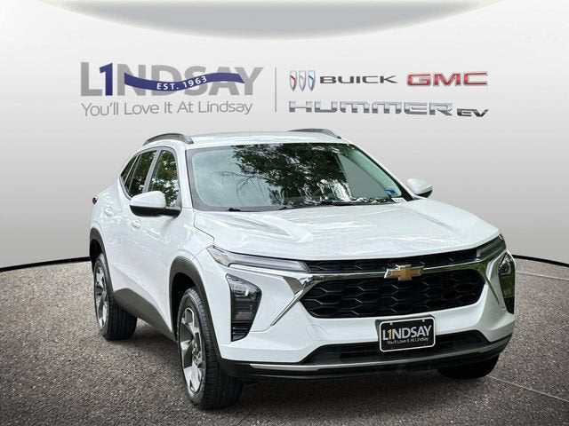 2025 Chevrolet Trax LT in Summit White — front three-quarter view